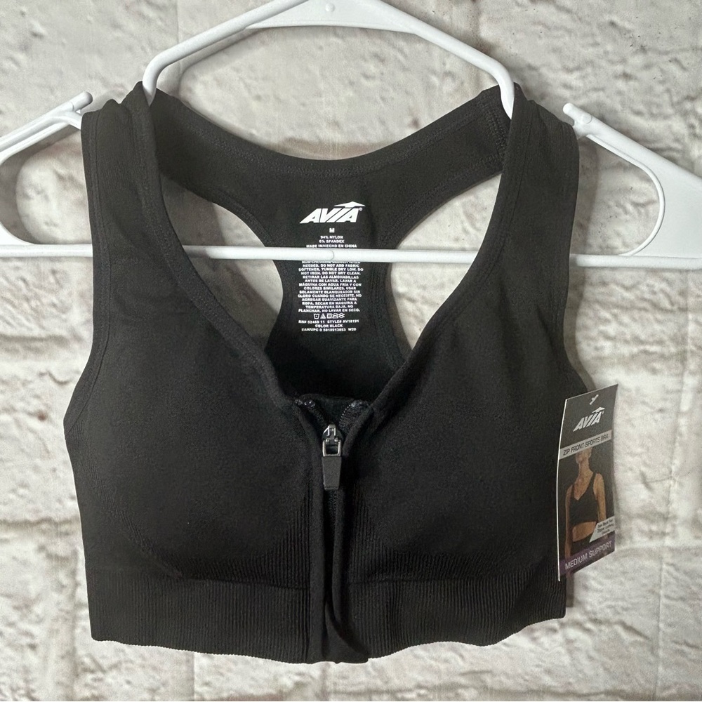 NWT Avia Zipper Front Athletic Sports Bra Size Medium